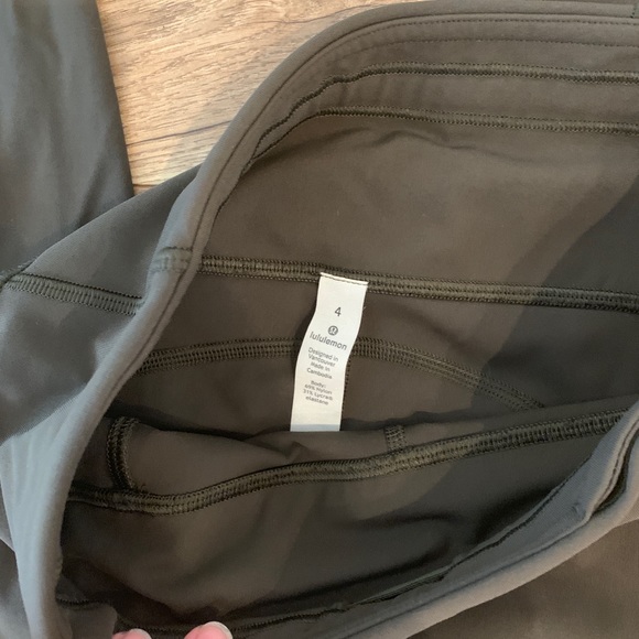 Brand new lululemon leggings - Picture 2 of 5